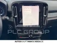 2025 Volvo XC40