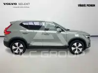 2025 Volvo XC40