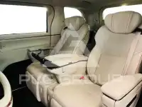 2025 Lexus LM 300