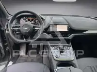 2025 Aston Martin DBX