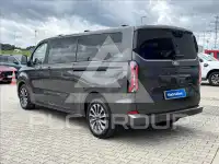 2025 Ford Tourneo