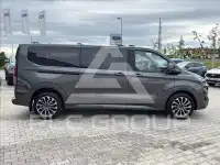 2025 Ford Tourneo
