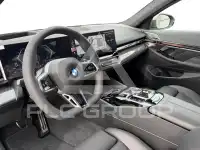 2026 BMW 523