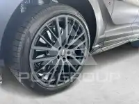 2026 Aston Martin DBX