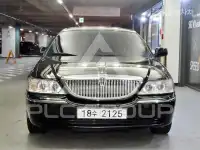 2004 Lincoln Town