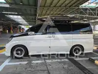 2004 Nissan Elgrand