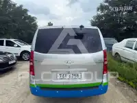 2009 Hyundai Starex