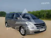 2010 Hyundai Starex