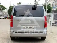 2011 Hyundai Starex