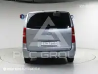 2011 Hyundai Starex