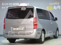 2011 Hyundai Starex