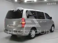 2011 Hyundai Starex