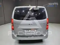 2011 Hyundai Starex