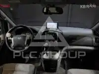 2011 Hyundai Starex