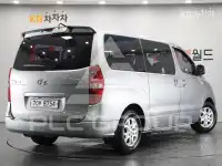 2011 Hyundai Starex