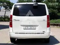 2011 Hyundai Starex