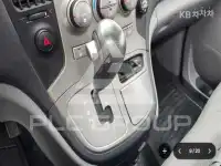 2011 Hyundai Starex