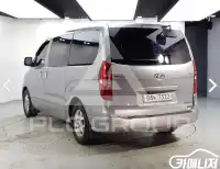 2011 Hyundai Starex