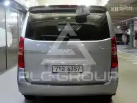 2011 Hyundai Starex