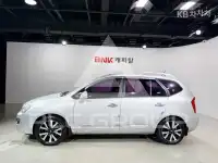 2011 KIA Carens