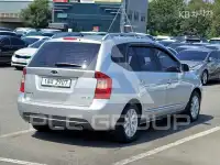 2011 KIA Carens
