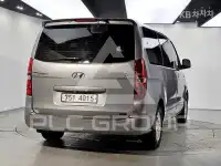 2012 Hyundai Starex