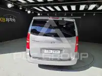 2012 Hyundai Starex