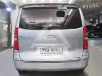 2012 Hyundai Starex
