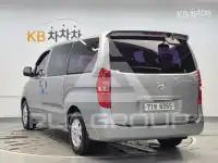 2012 Hyundai Starex