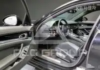 2012 Porsche Panamera