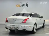 2012 Jaguar XJ