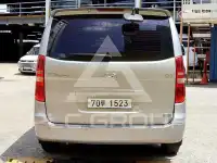2013 Hyundai Starex