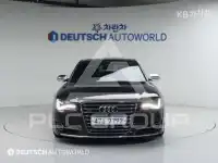 2013 Audi S8