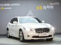 2013 Infinity M30