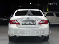 2013 Infinity M30