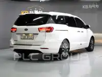 2014 KIA Carnival