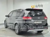 2014 KIA Carnival