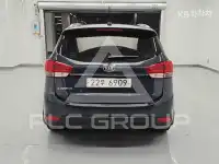 2014 KIA Carens
