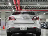 2014 Ford Taurus