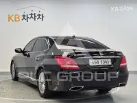 2015 Hyundai Equus