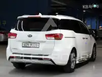2015 KIA Carnival