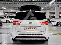 2015 KIA Carnival