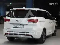 2015 KIA Carnival
