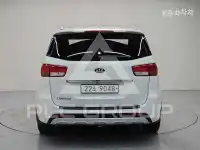 2015 KIA Carnival