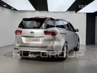 2015 KIA Carnival