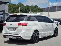 2015 KIA Carnival