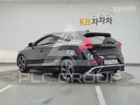 2015 Volvo V40