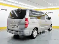 2016 Hyundai Starex