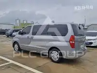 2016 Hyundai Starex
