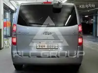 2016 Hyundai Starex